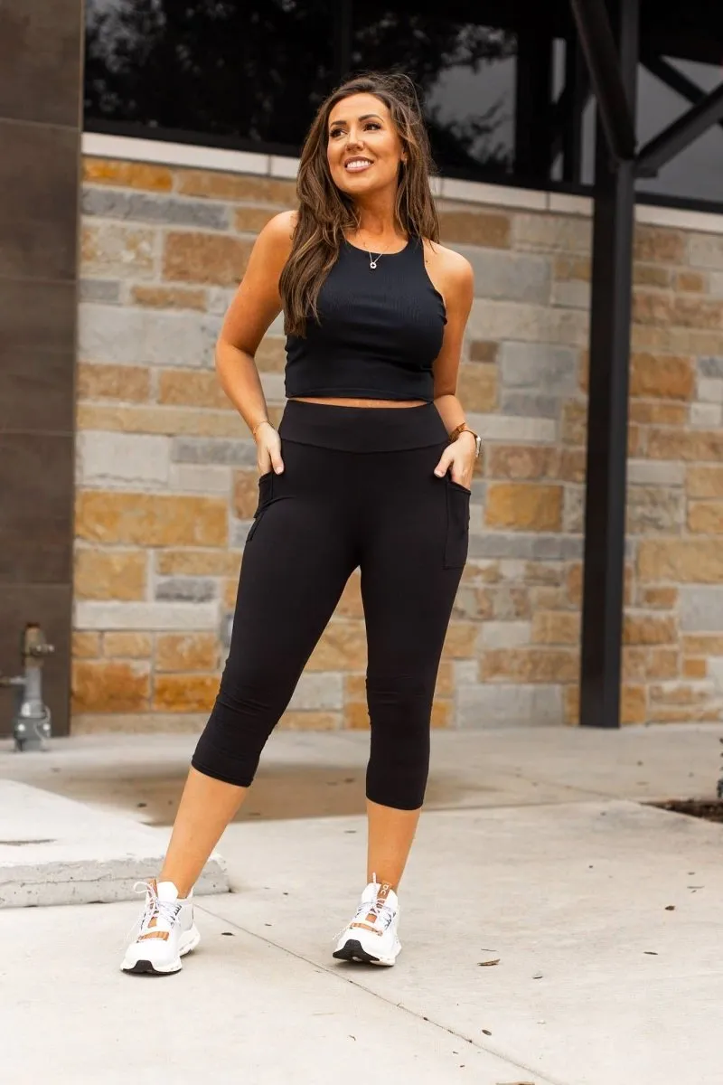 Black Capri Leggings with Pockets