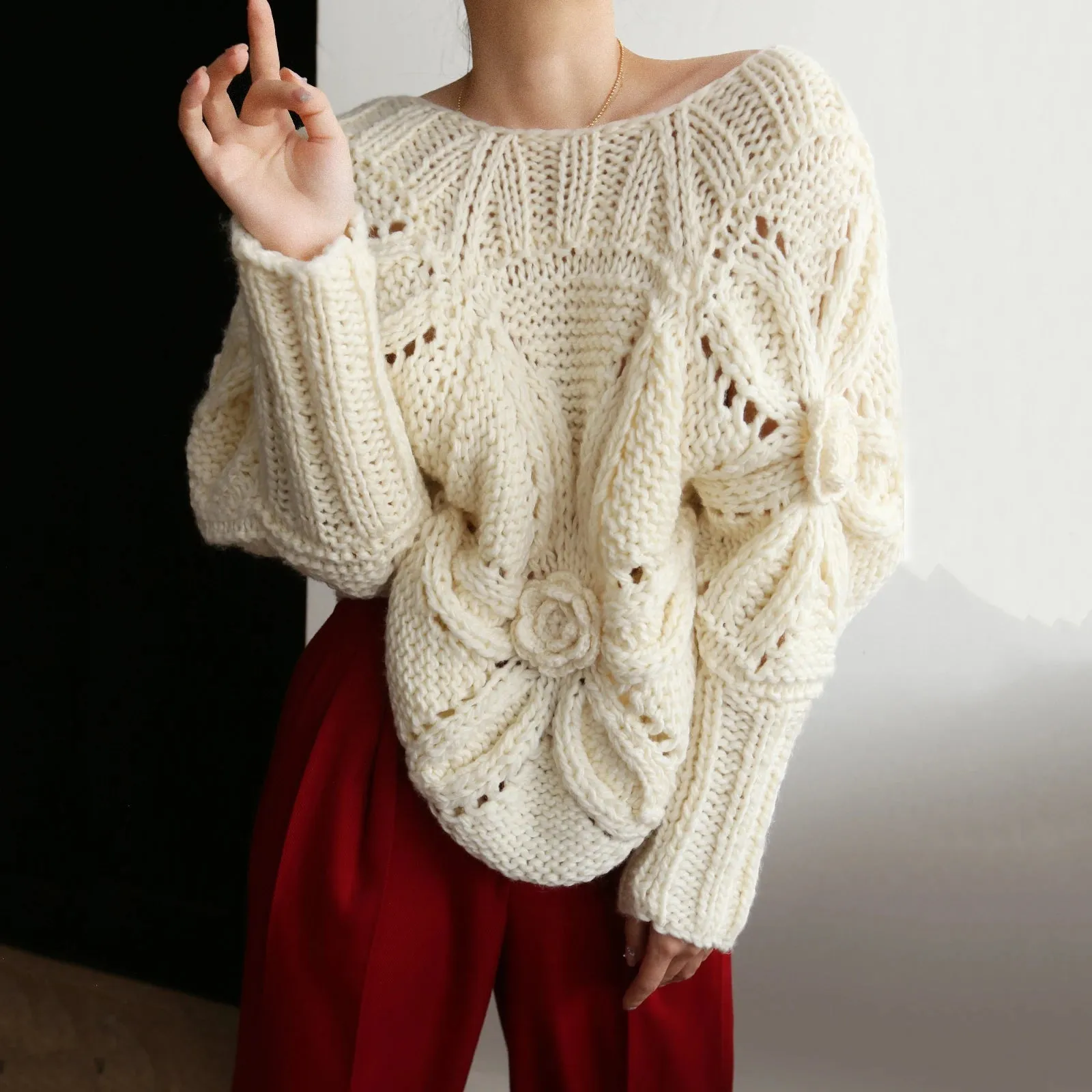 European Style Sweater for Women New High-Grade Hollow Out Flower Crew Neck Puff Sleeve Waist-Tight Pullover Spring C-140