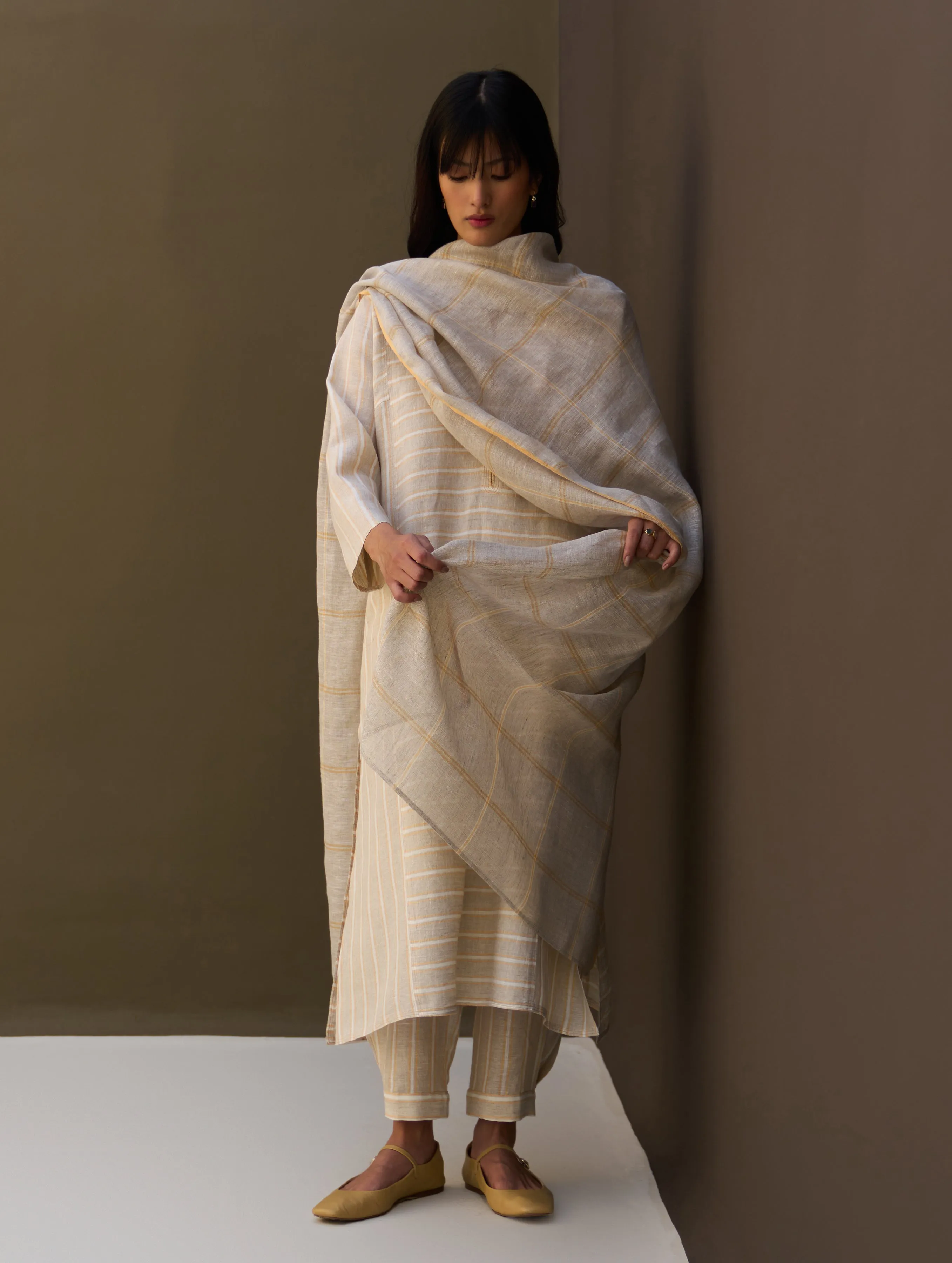 Ezra Striped Linen Kurta Set - Natural