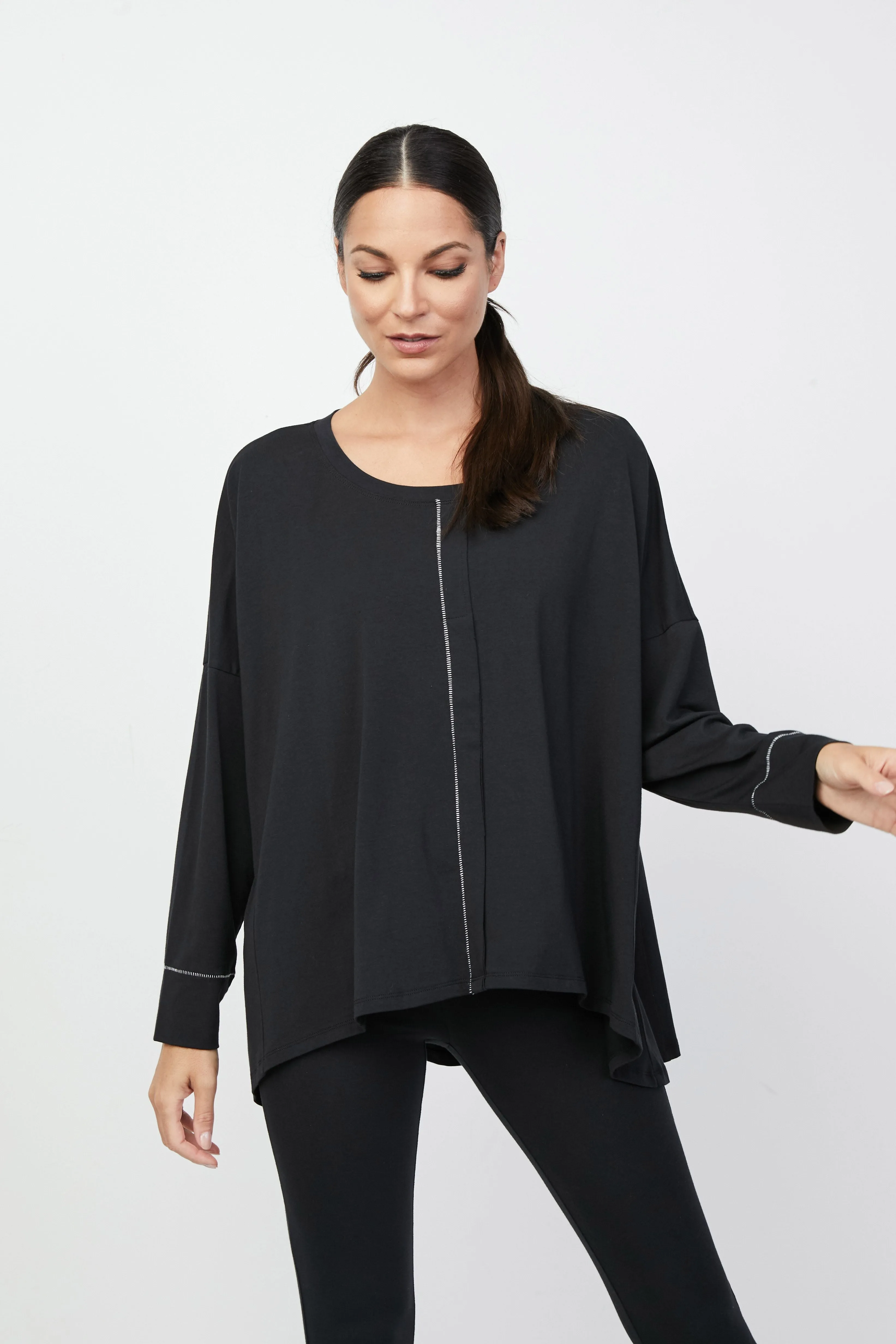 LIV - PLEAT FRONT SWING TEE